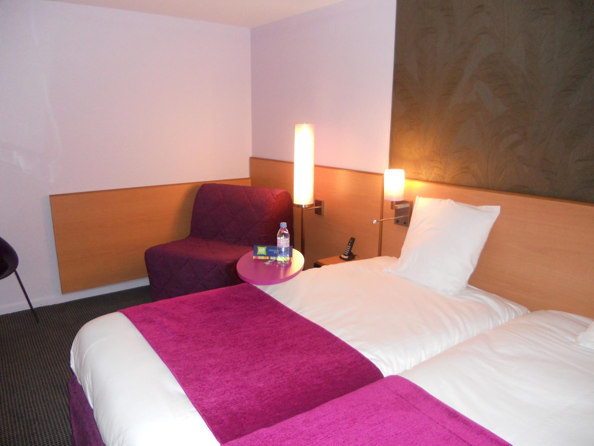 Hotel Ibis Styles Bourg En Bresse Exterior foto