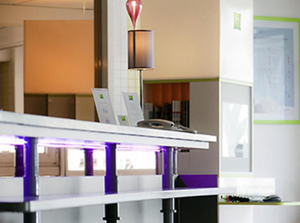 Hotel Ibis Styles Bourg En Bresse Interior foto