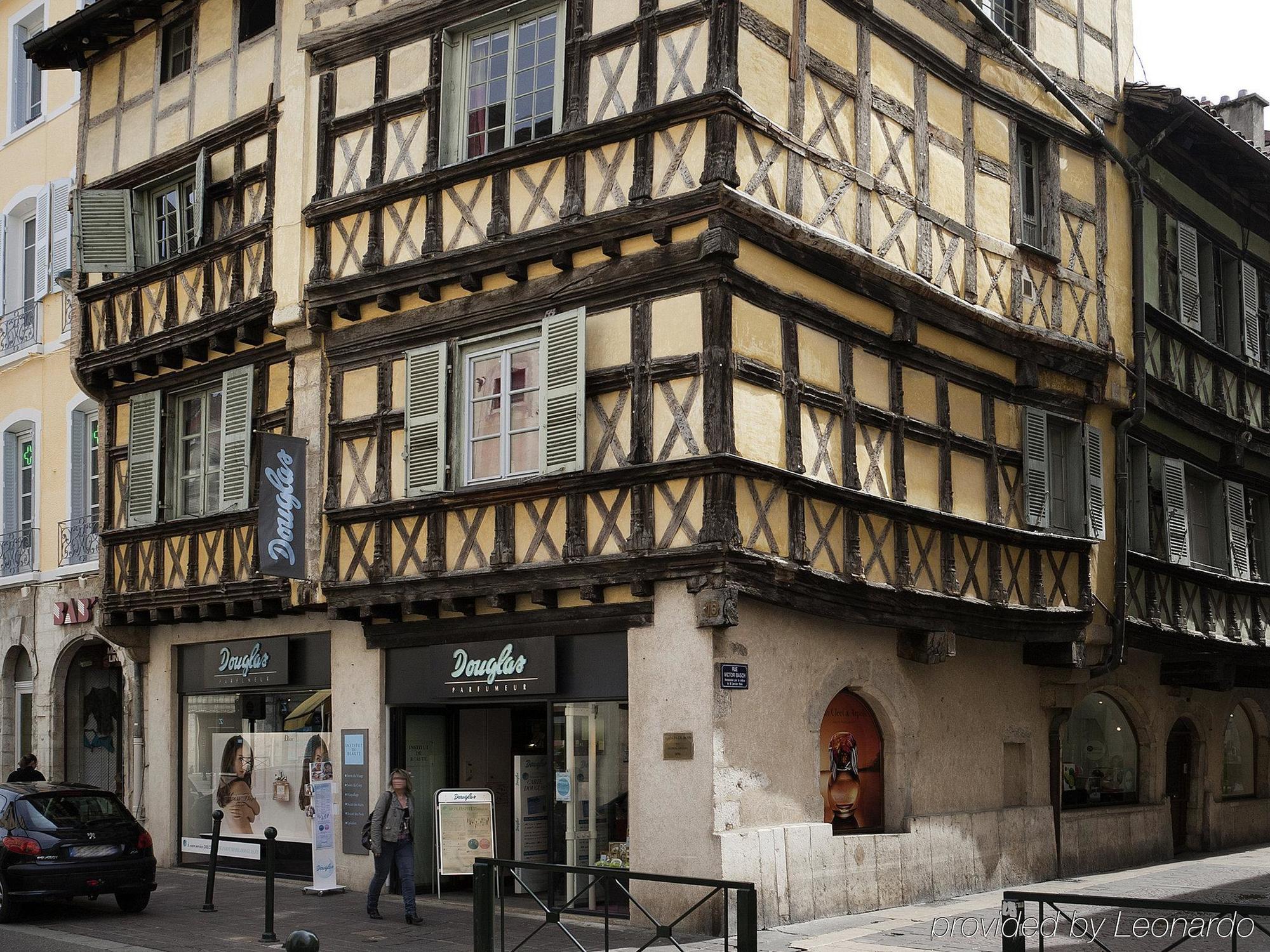 Hotel Ibis Styles Bourg En Bresse Exterior foto