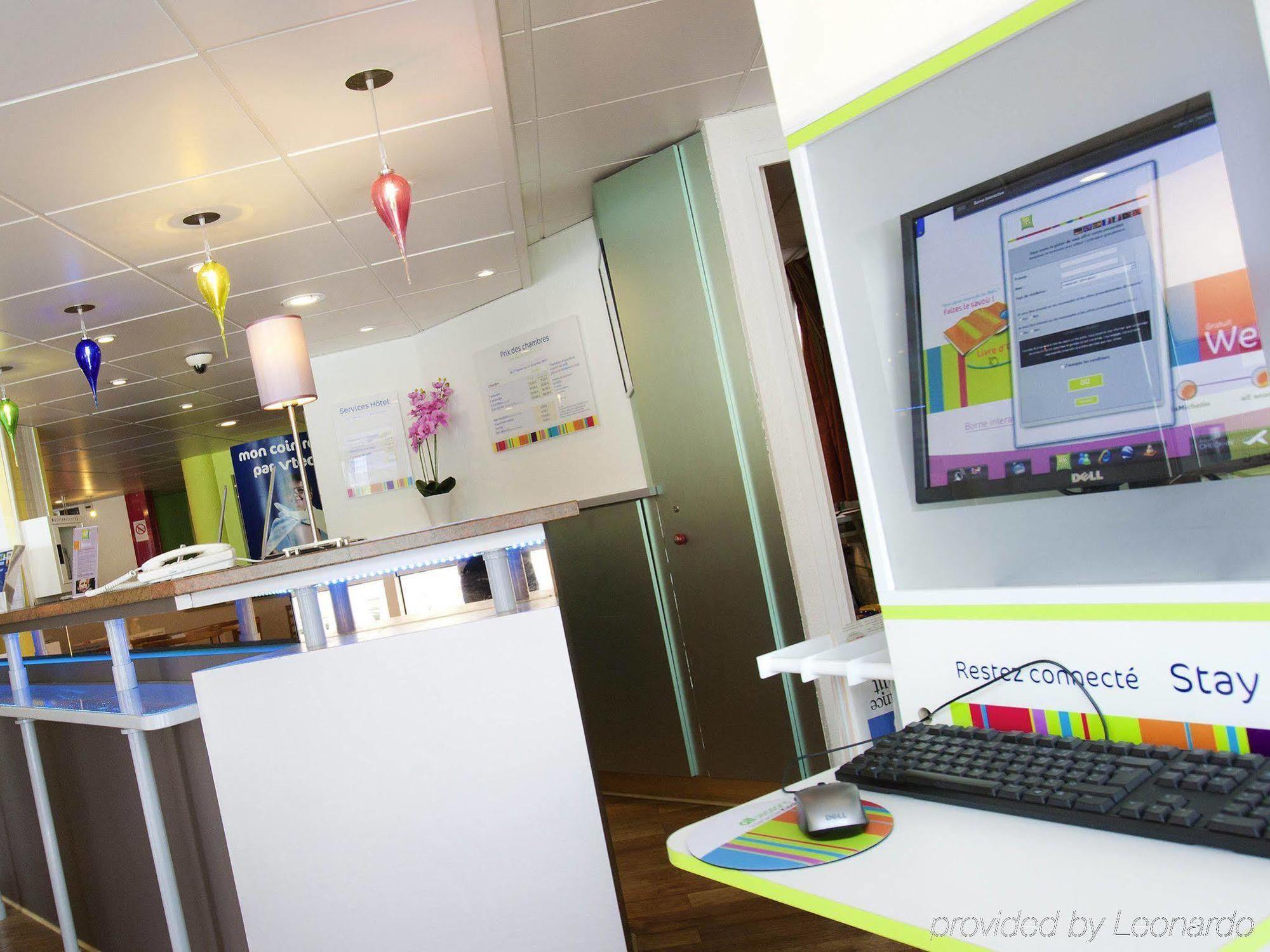 Hotel Ibis Styles Bourg En Bresse Exterior foto
