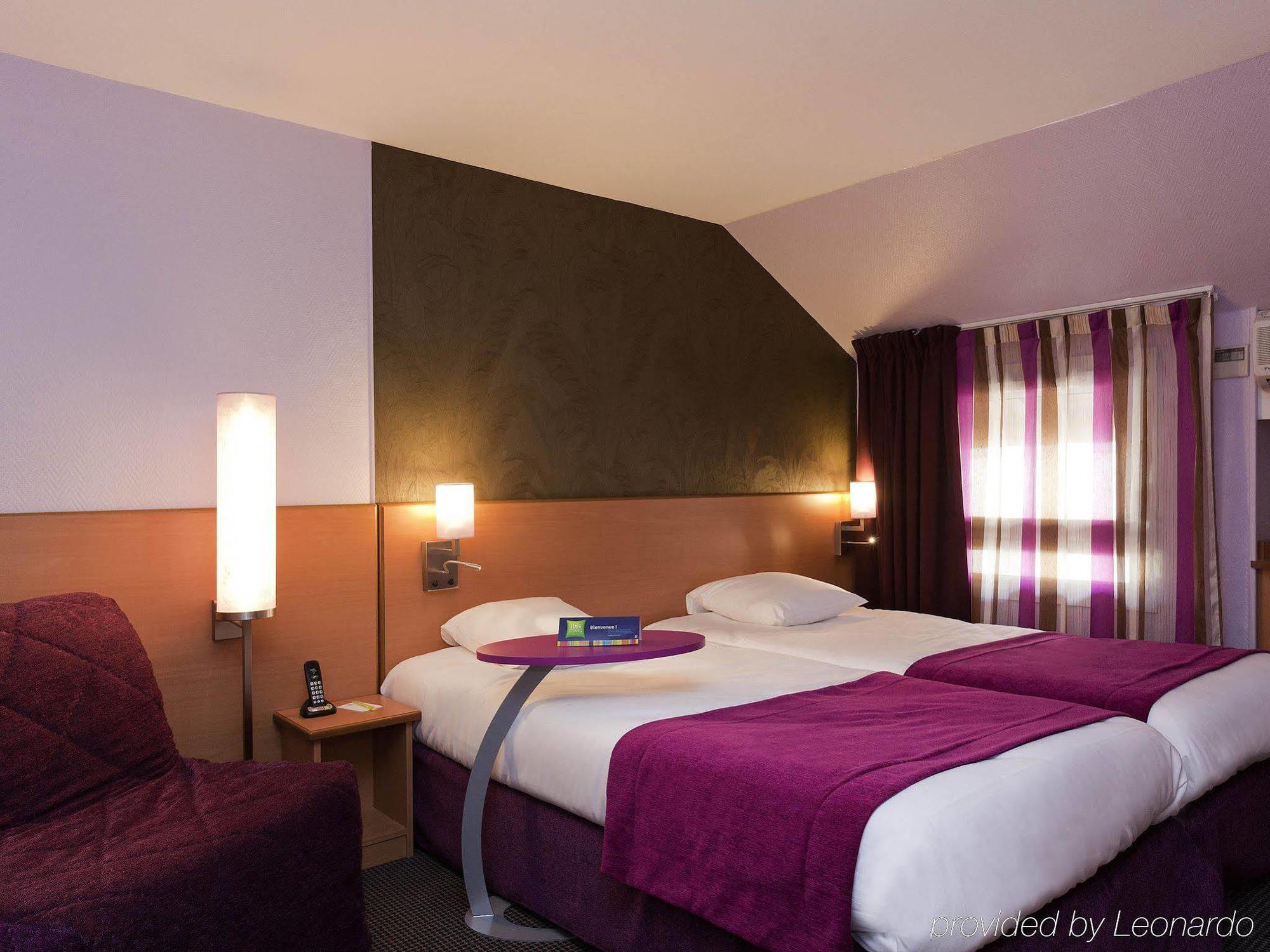Hotel Ibis Styles Bourg En Bresse Exterior foto